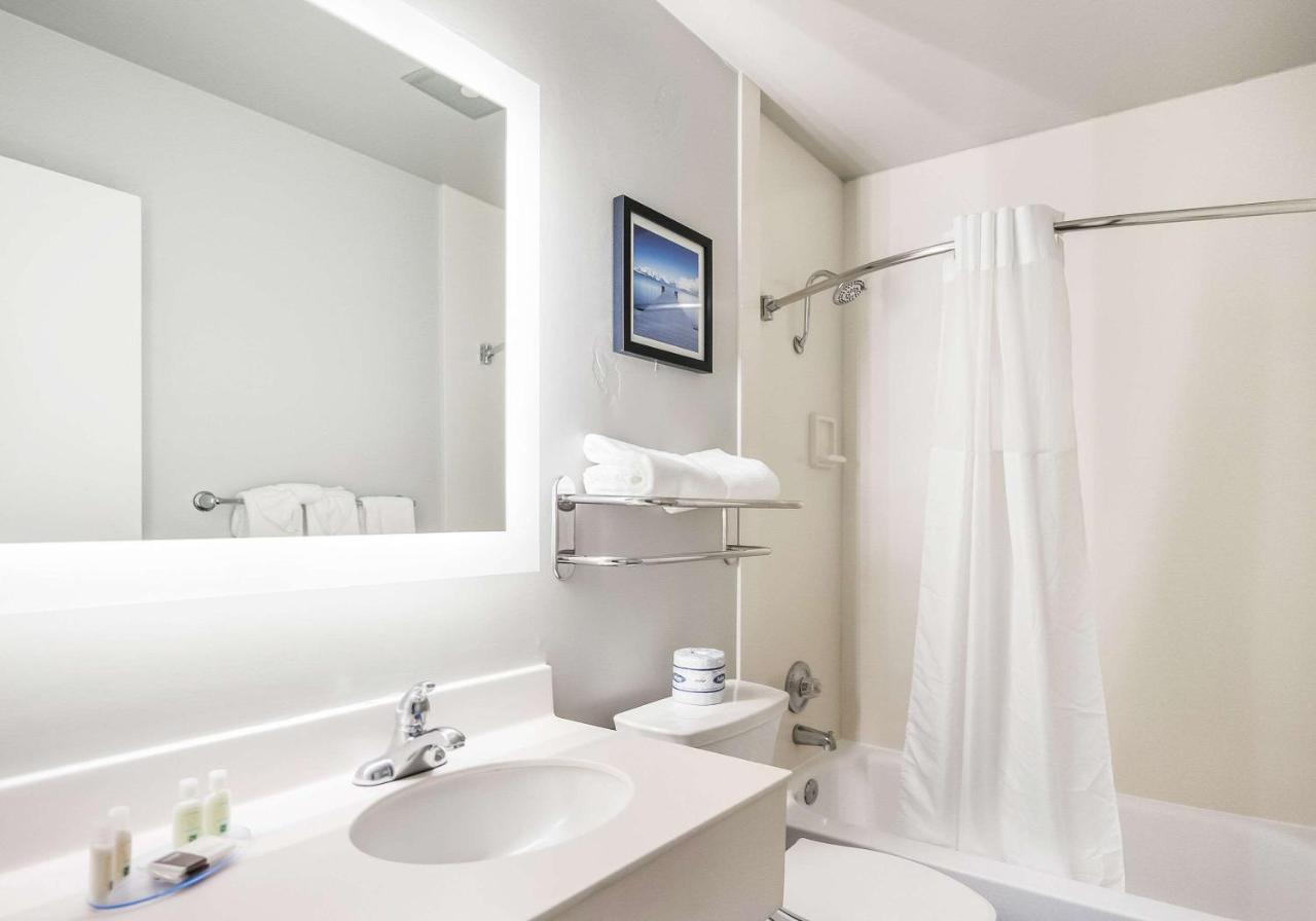 King Suite - Non-Smoking at Quality Inn South Lake Tahoe