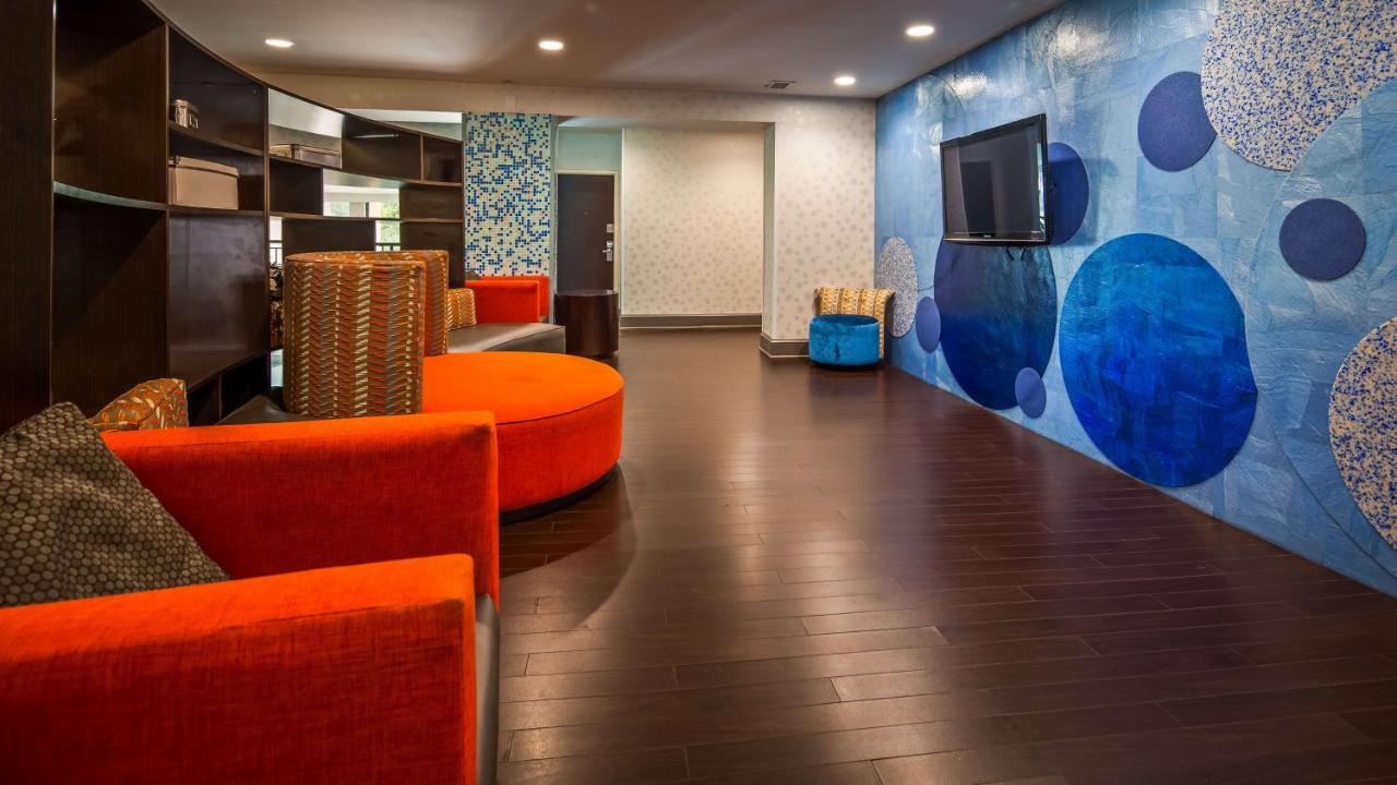 | Best Western Plus Atlanta Airport East