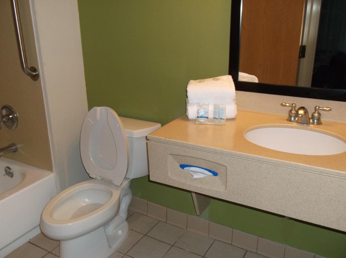 King Suite with Sofa Bed - Non-Smoking at Sleep Inn & Suites Metairie - New Orleans West