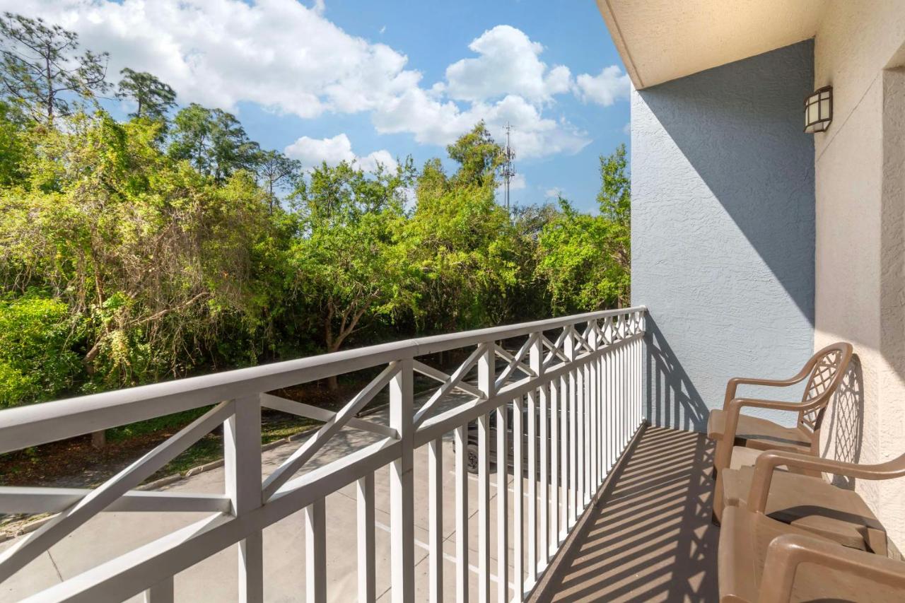 Queen Suite with 2 Queen Beds at Best Western Naples Plaza Hotel