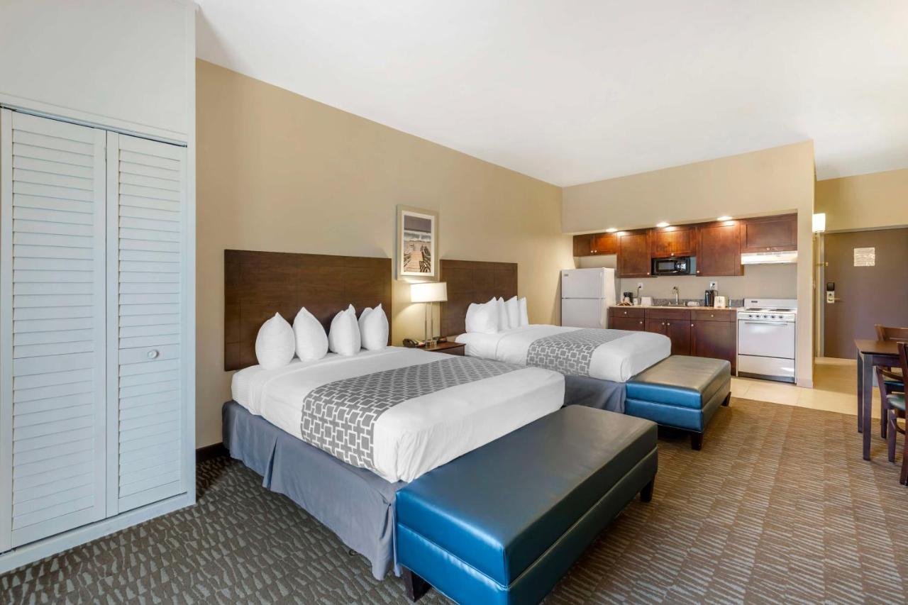 | Best Western Naples Plaza Hotel