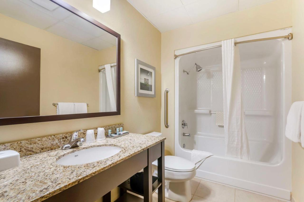 | Best Western Naples Plaza Hotel