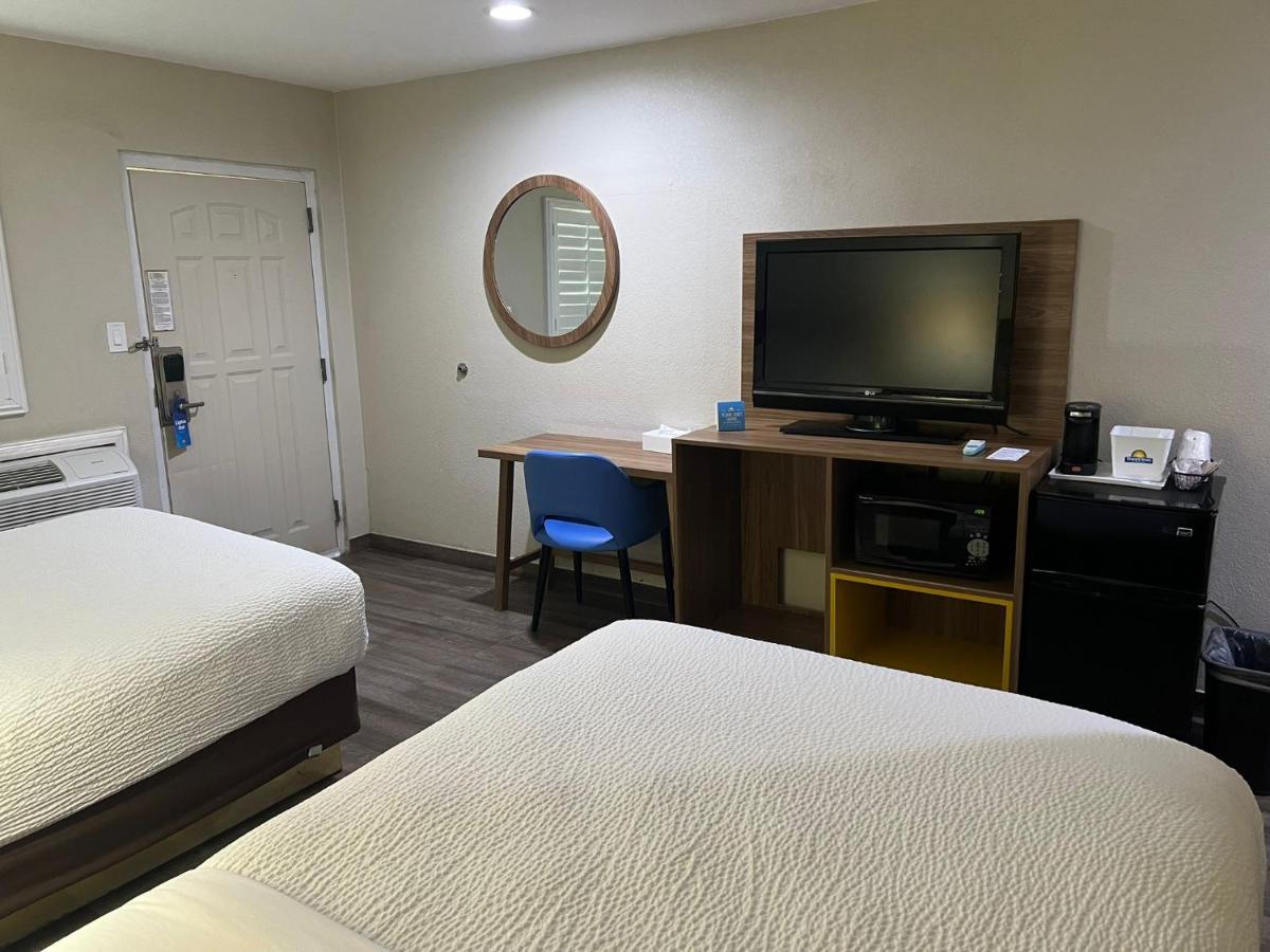 Double Room with Two Double Beds - Smoking at Days Inn by Wyndham El Centro