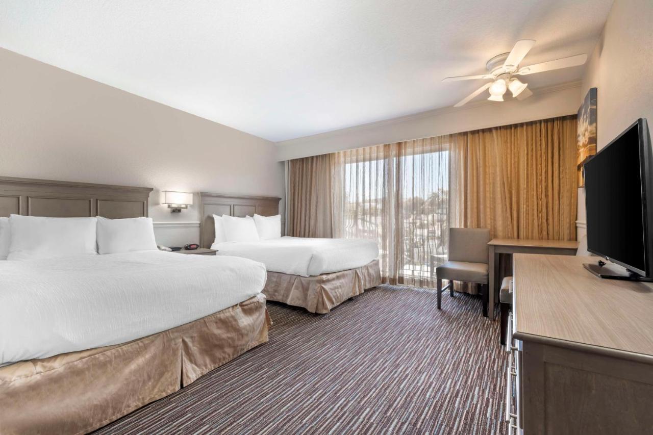 Queen Room with Two Queen Beds with Ocean View - Non Smoking at Best Western San Marcos Inn