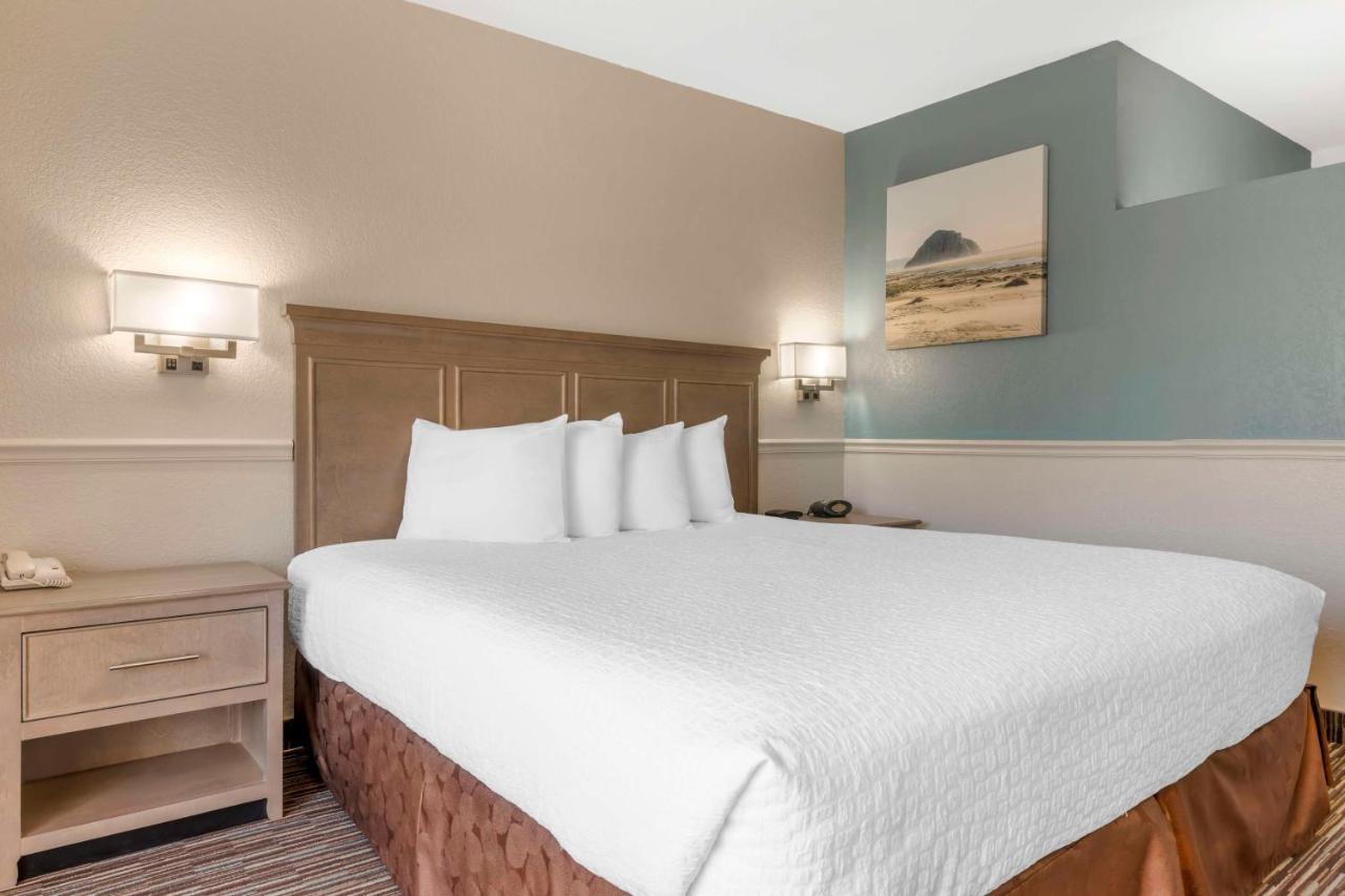 Deluxe King Room - Non Smoking at Best Western San Marcos Inn