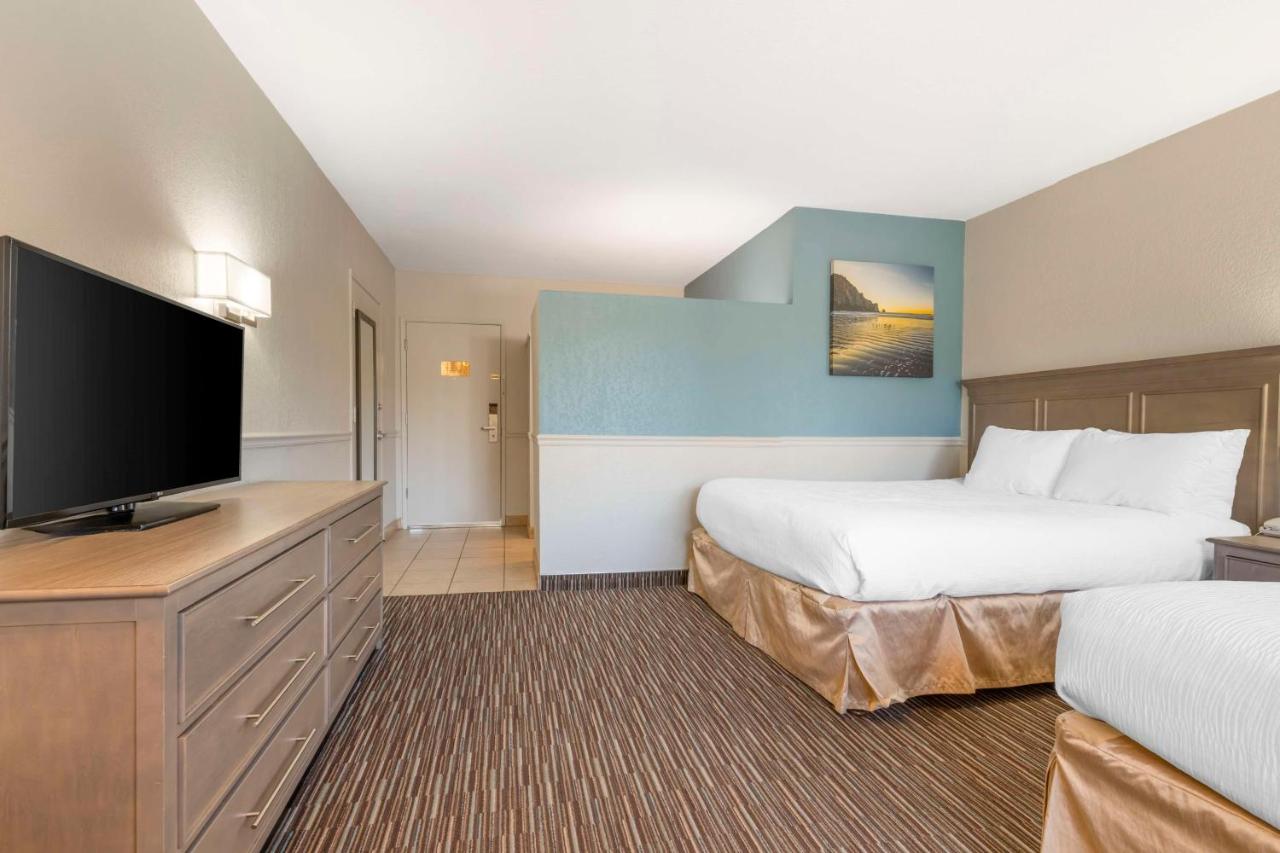 Deluxe Queen Room with Two Queen Beds - Non Smoking at Best Western San Marcos Inn