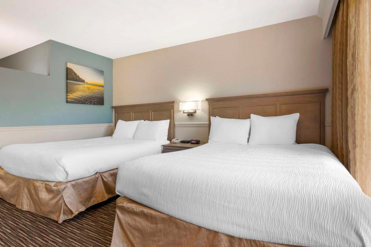 Deluxe Queen Room with Two Queen Beds - Non Smoking at Best Western San Marcos Inn