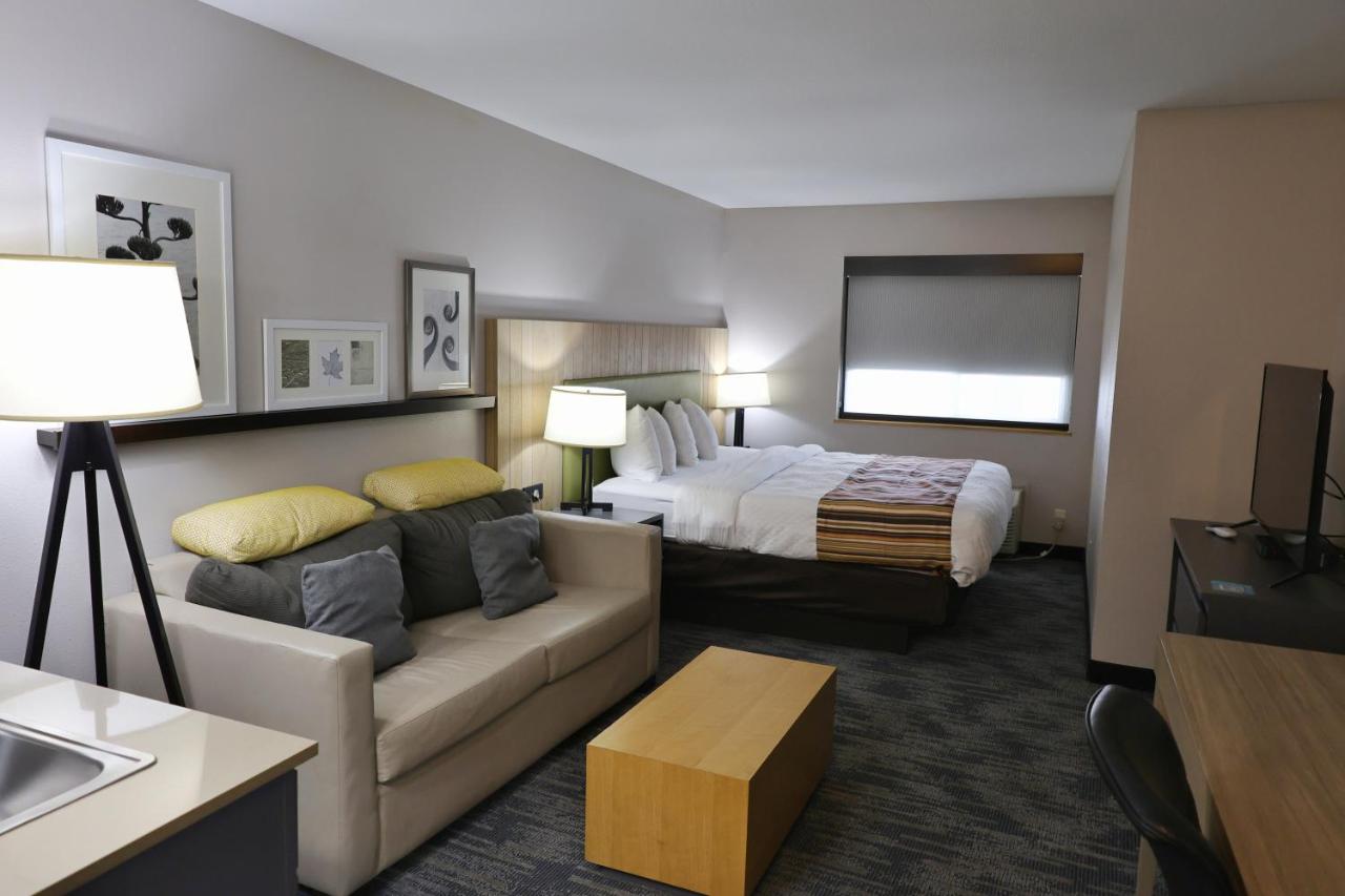 King Studio Suite with Sofa Bed at Country Inn & Suites by Radisson, Sparta, WI