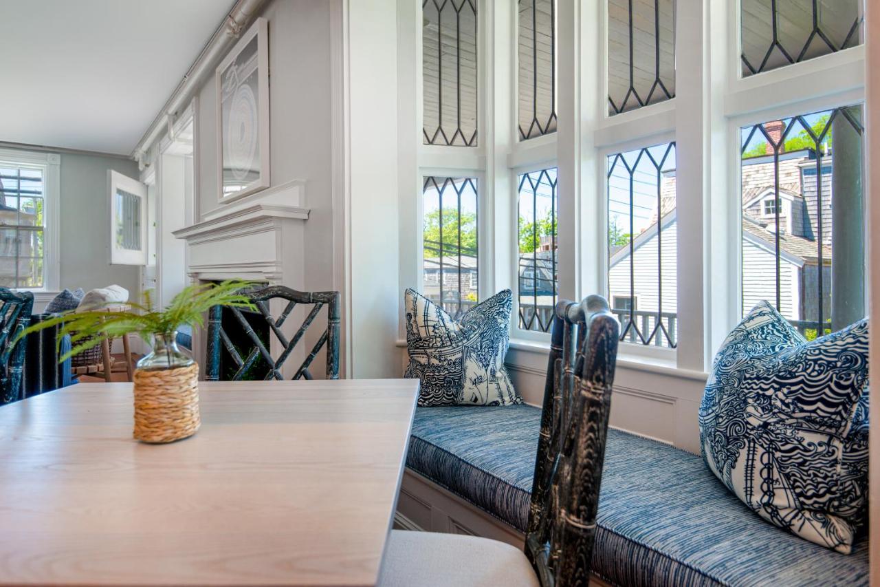 | Martin House Inn