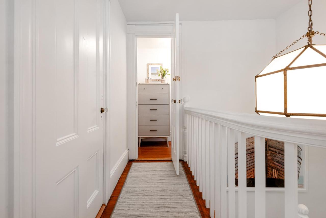 | Martin House Inn