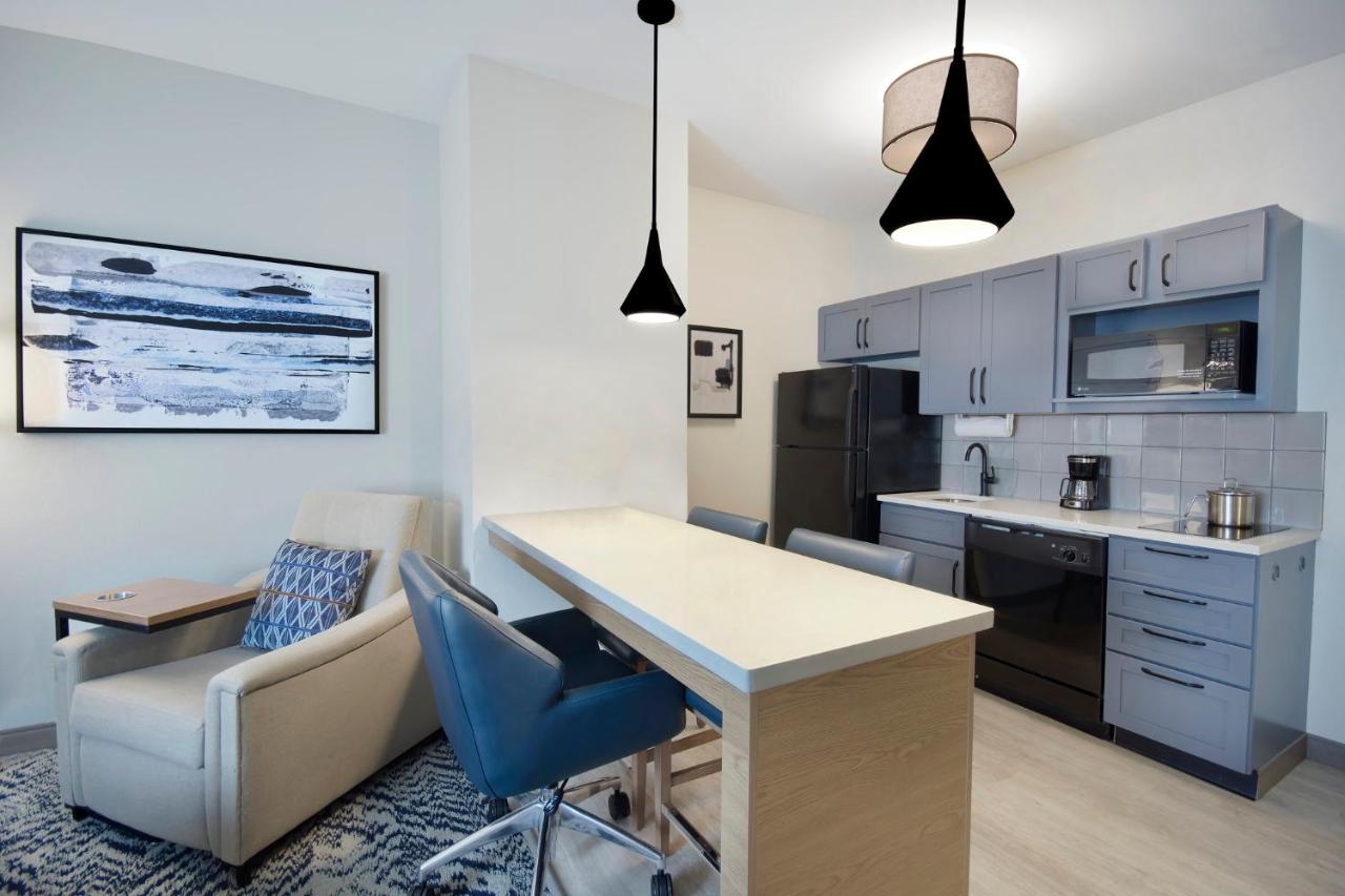 | Candlewood Suites Buffalo - Amherst, an IHG Hotel