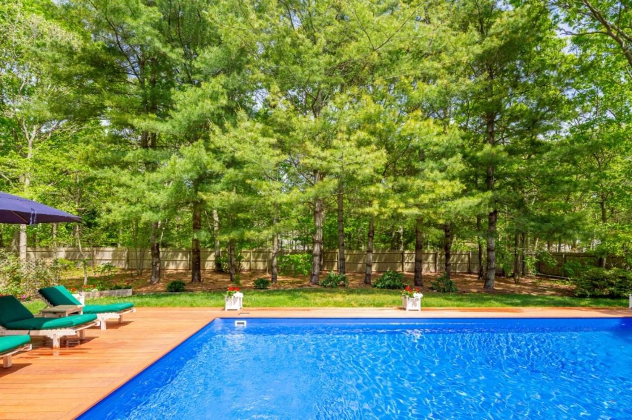 | Villa Baloch- w/ Sparkling heated pool