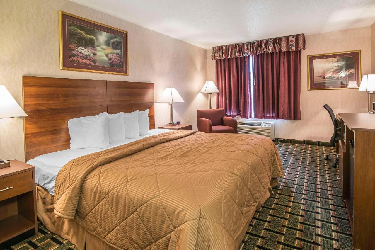 King Room - Non-Smoking at Quality Inn Raton, NM