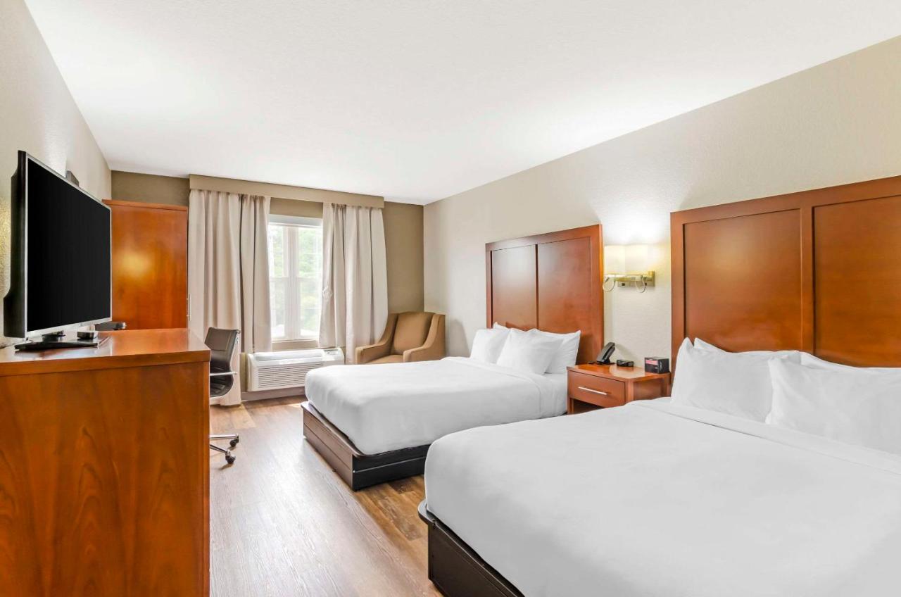 Queen Room with Two Queen Beds - Accessible/Non-Smoking  at Comfort Inn Wytheville - Fort Chiswell