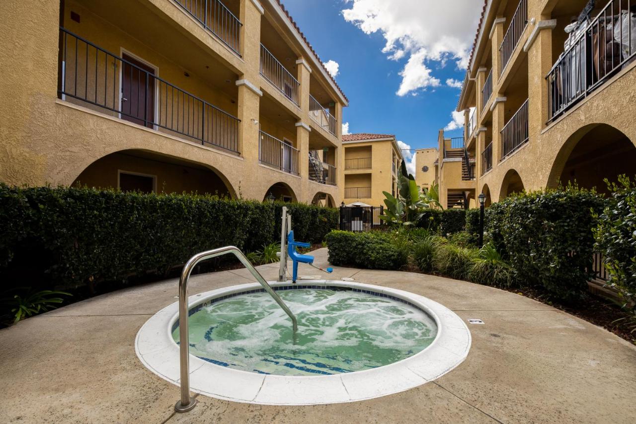  | Best Western Moreno Hotel & Suites
