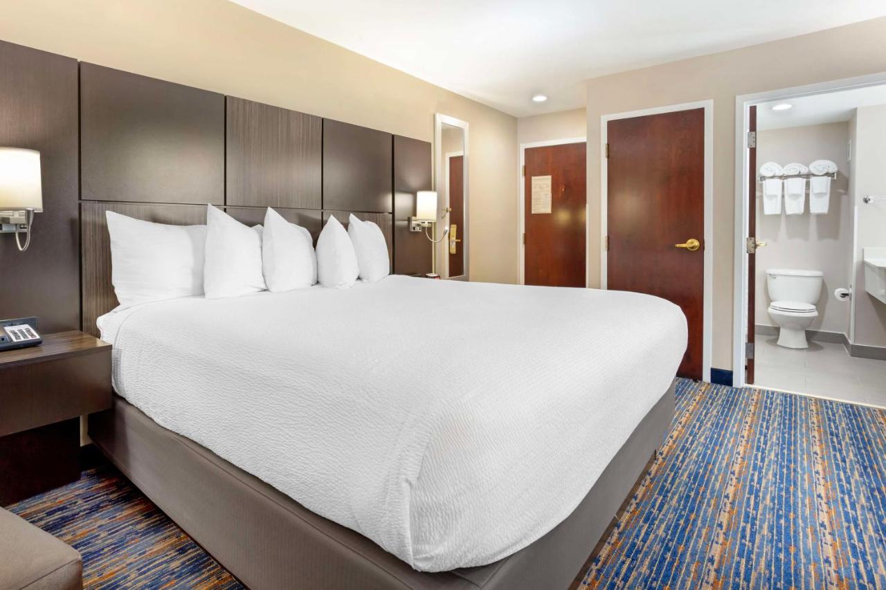 | Best Western Plus Fairfield Hotel
