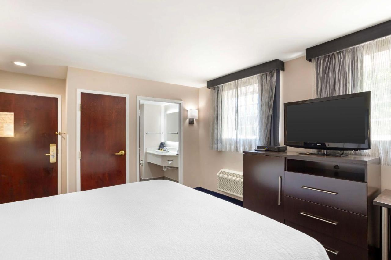 | Best Western Plus Fairfield Hotel