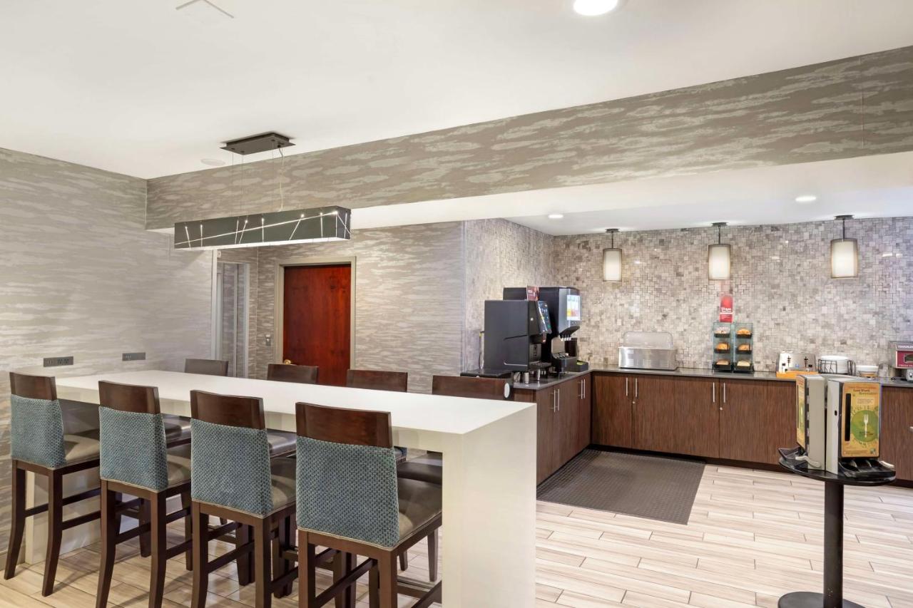 | Best Western Plus Fairfield Hotel