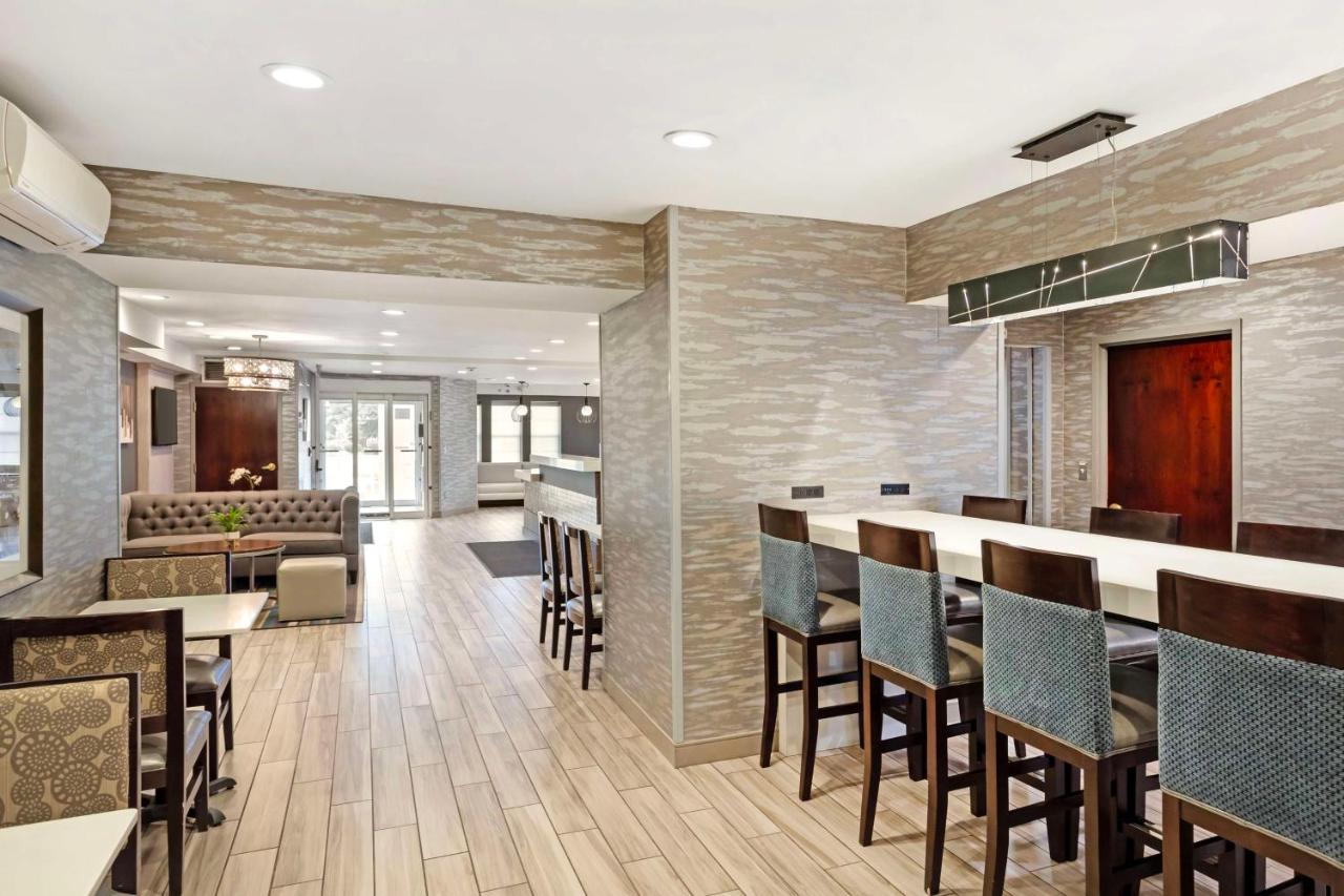 | Best Western Plus Fairfield Hotel