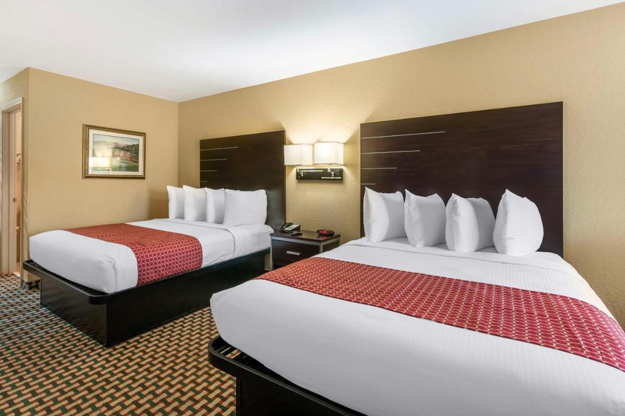 | Best Western Bradford Inn