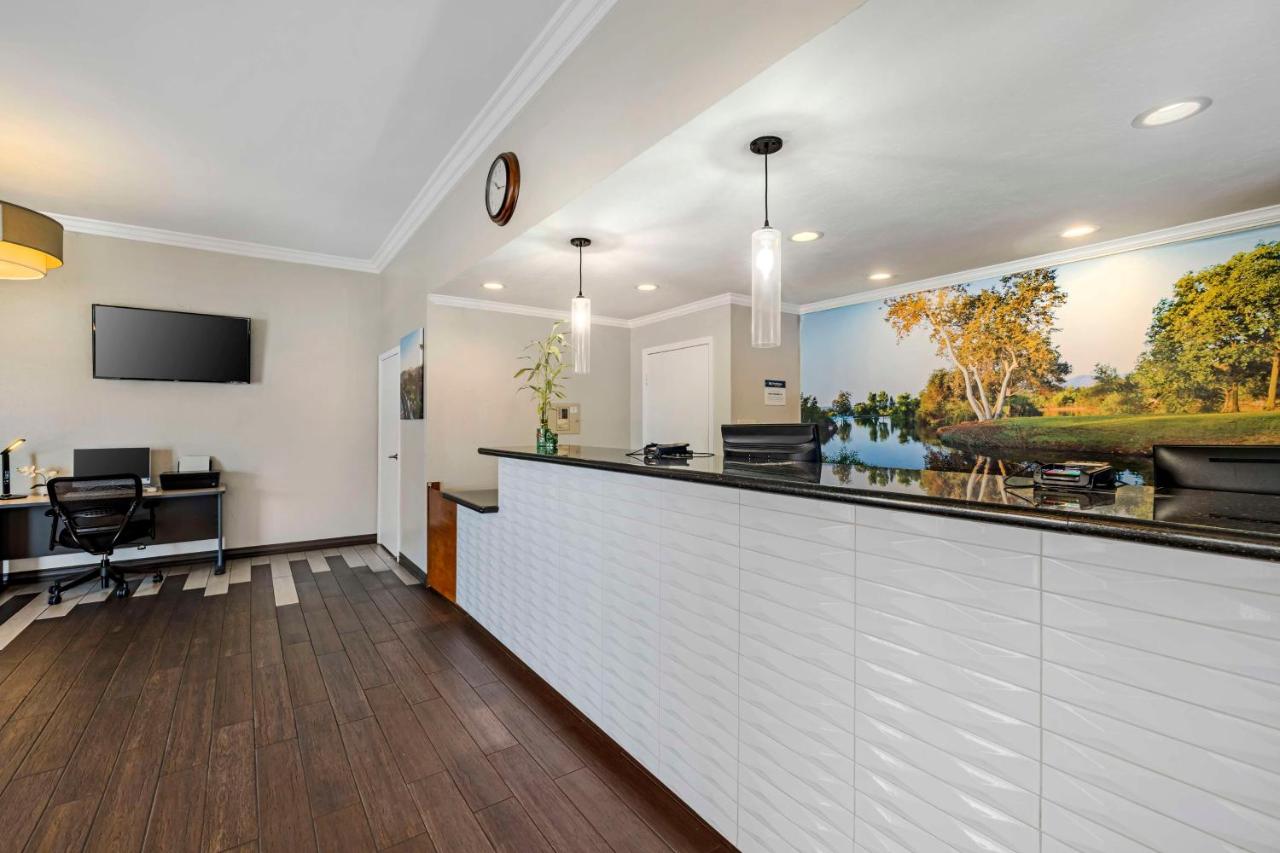 | Best Western Santee Lodge