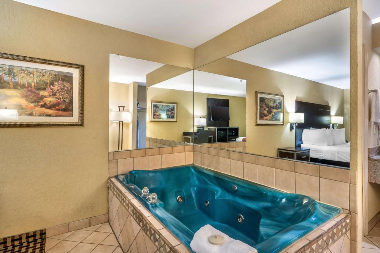 | Best Western Bradford Inn