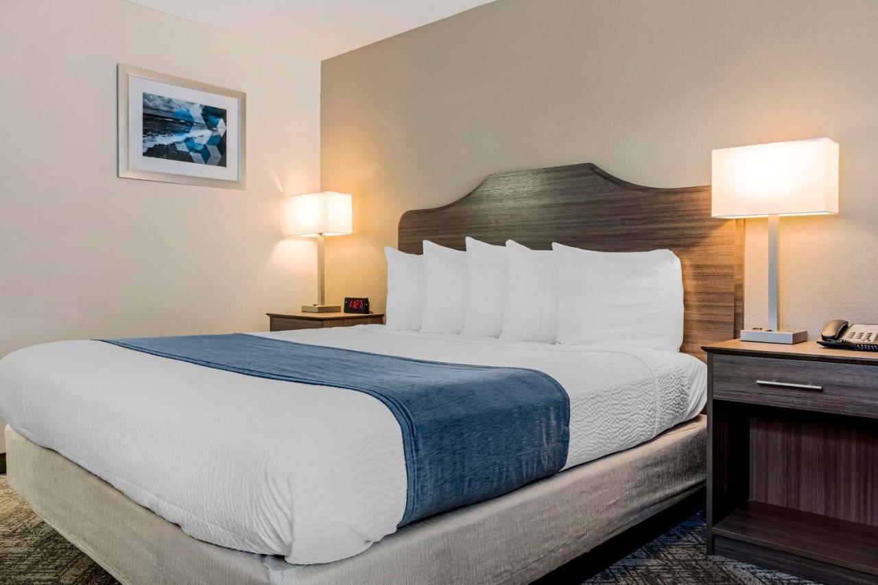 King Suite - Non-Smoking at Best Western Santee Lodge