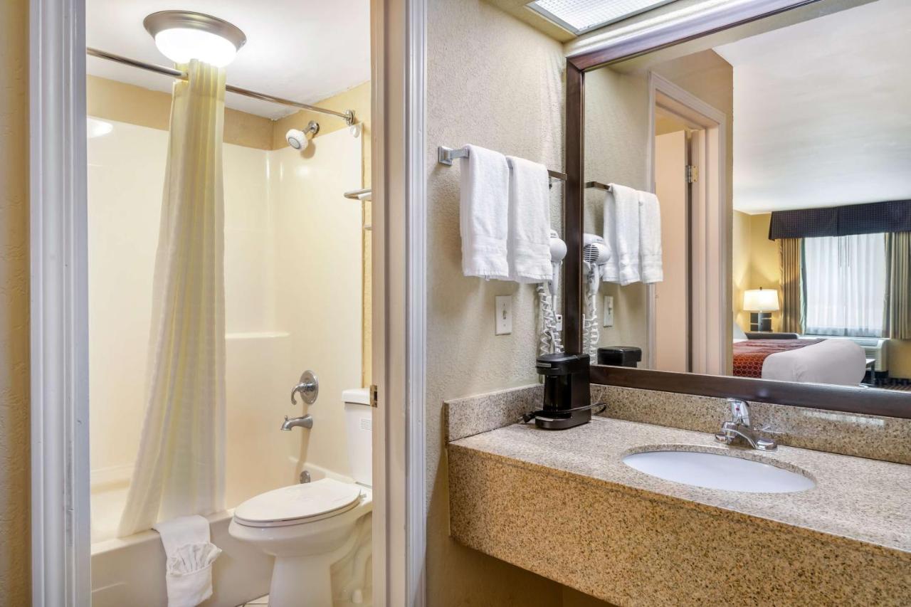  | Best Western Bradford Inn