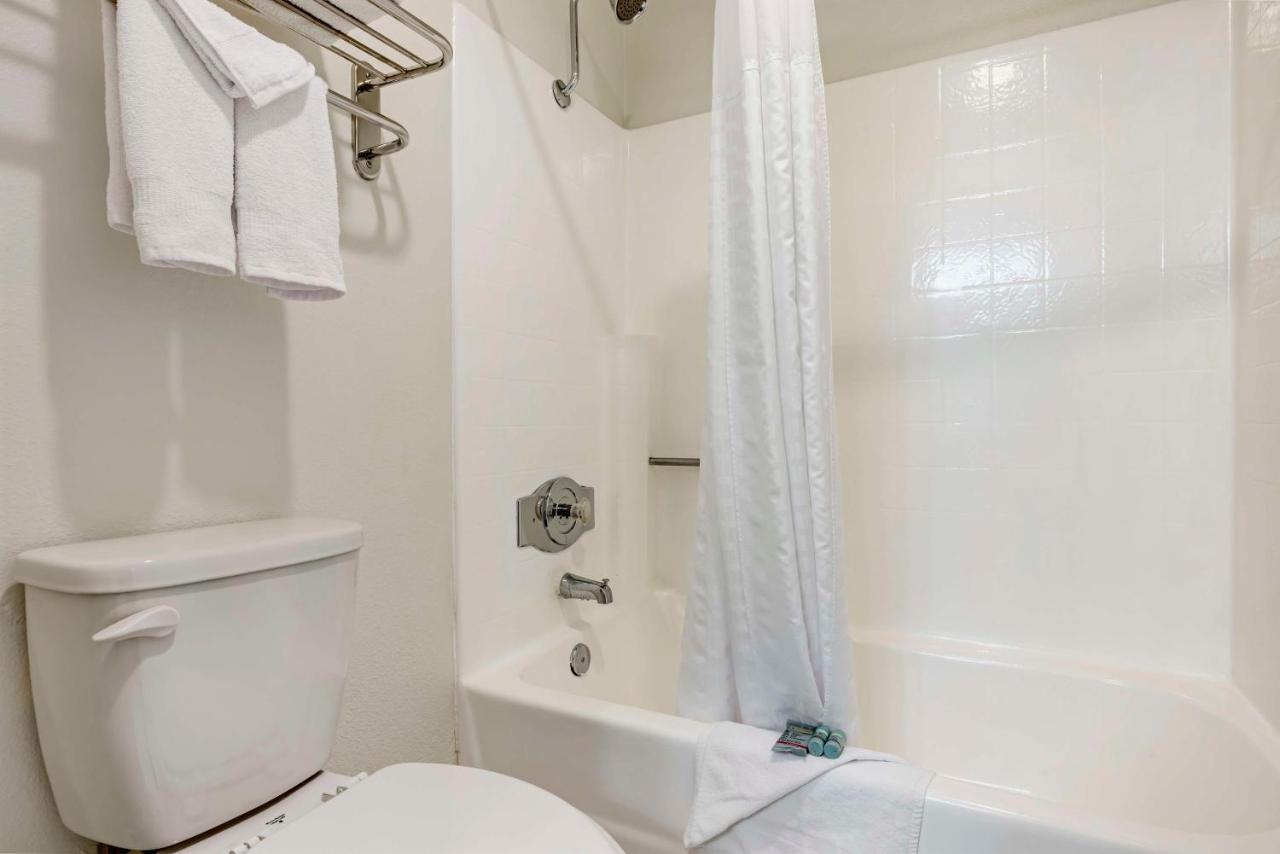 | Best Western Santee Lodge