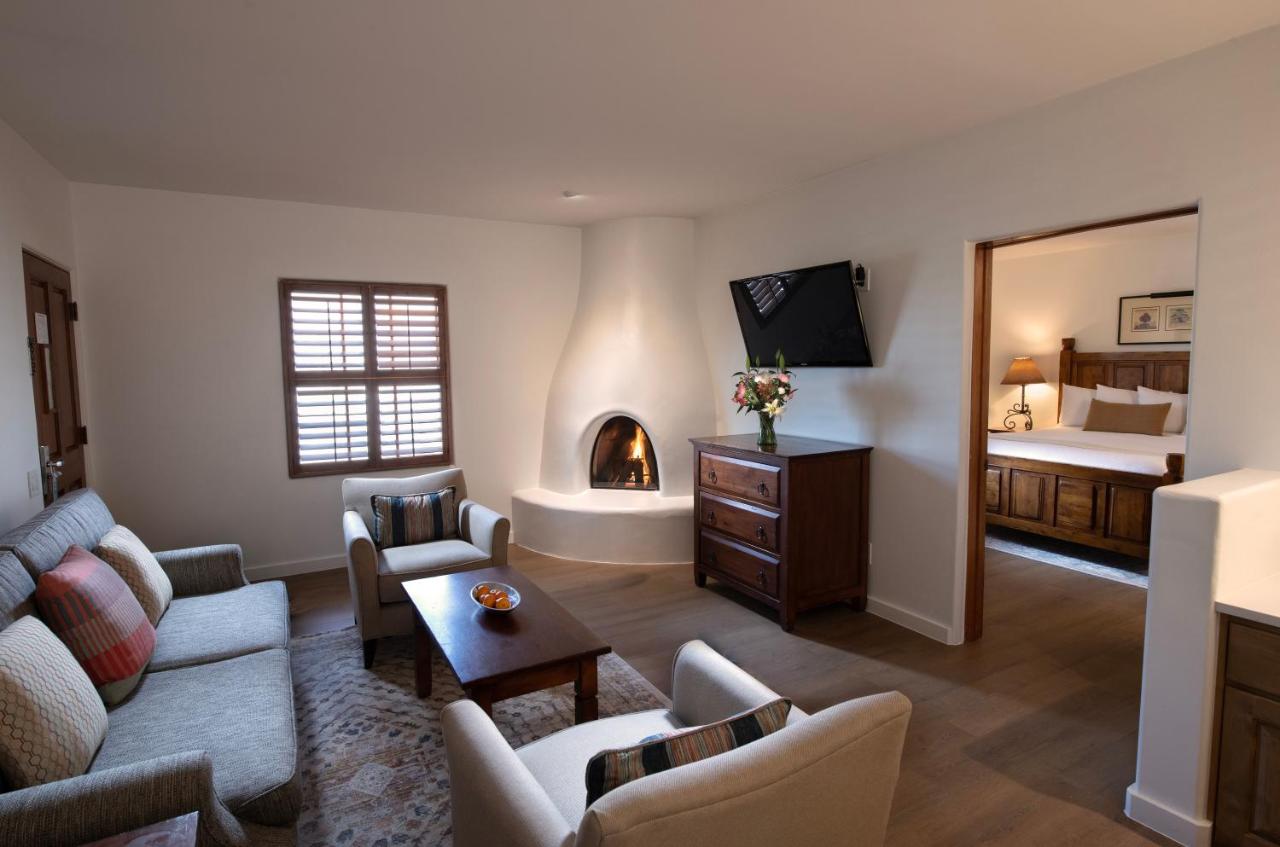 Deluxe King Suite at Piñon Court By La Fonda