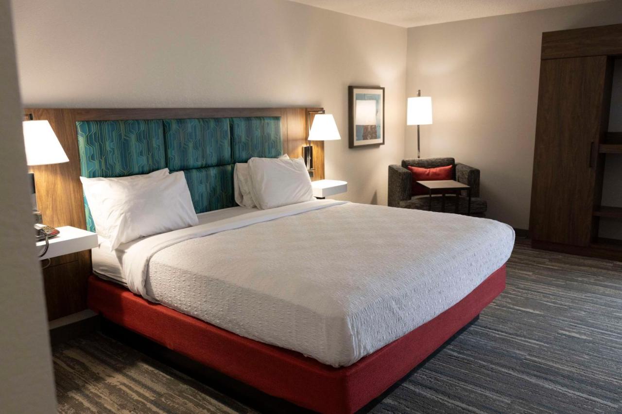 Double Room - Disability Access/Non-Smoking at Hampton Inn Kent/Akron Area