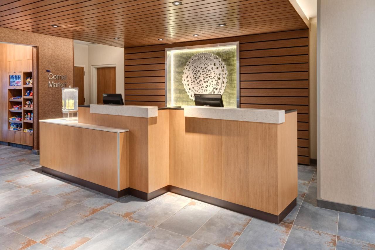 | Fairfield Inn & Suites by Marriott Lexington East/I-75