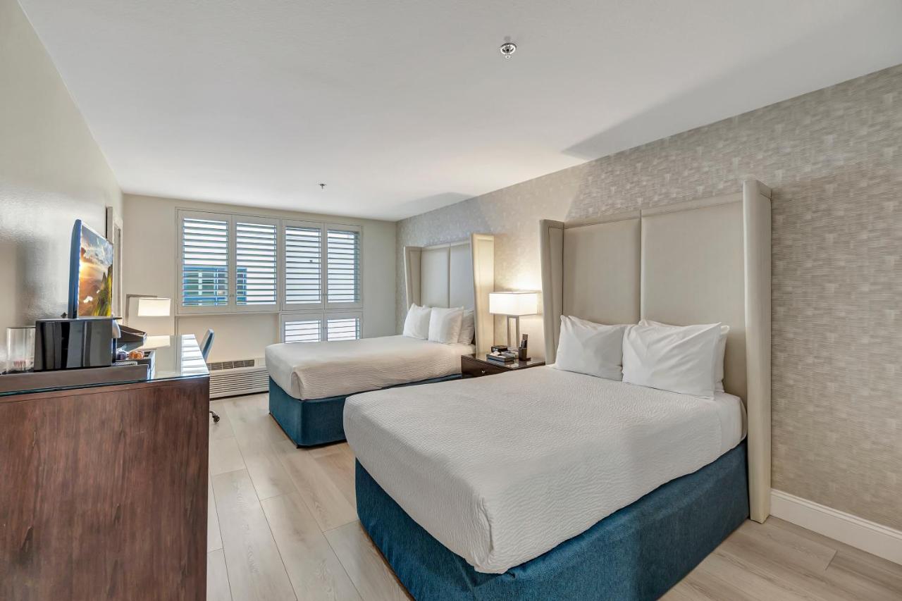 Standard Two Double Beds at Ocean View Hotel