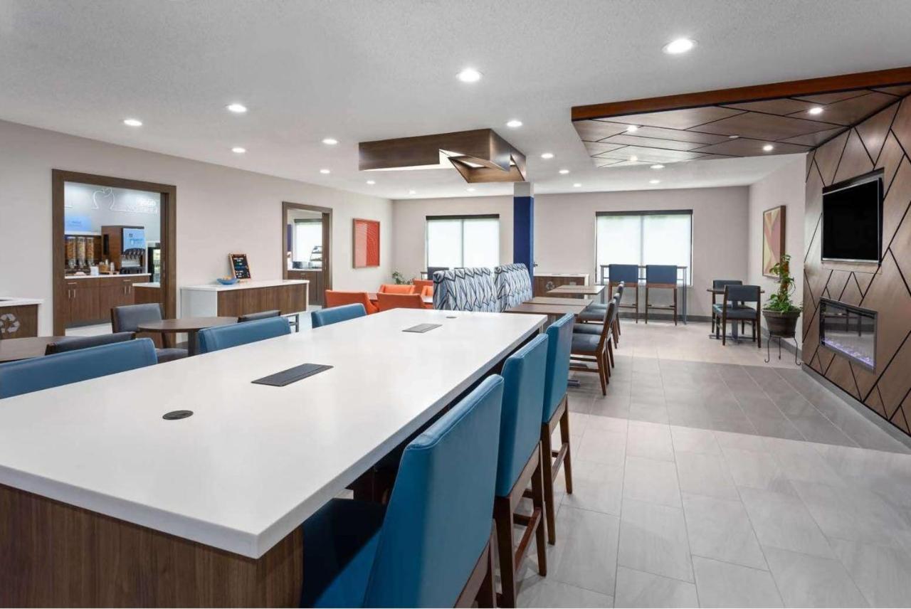 | Holiday Inn Express Hotel & Suites DuBois, an IHG Hotel