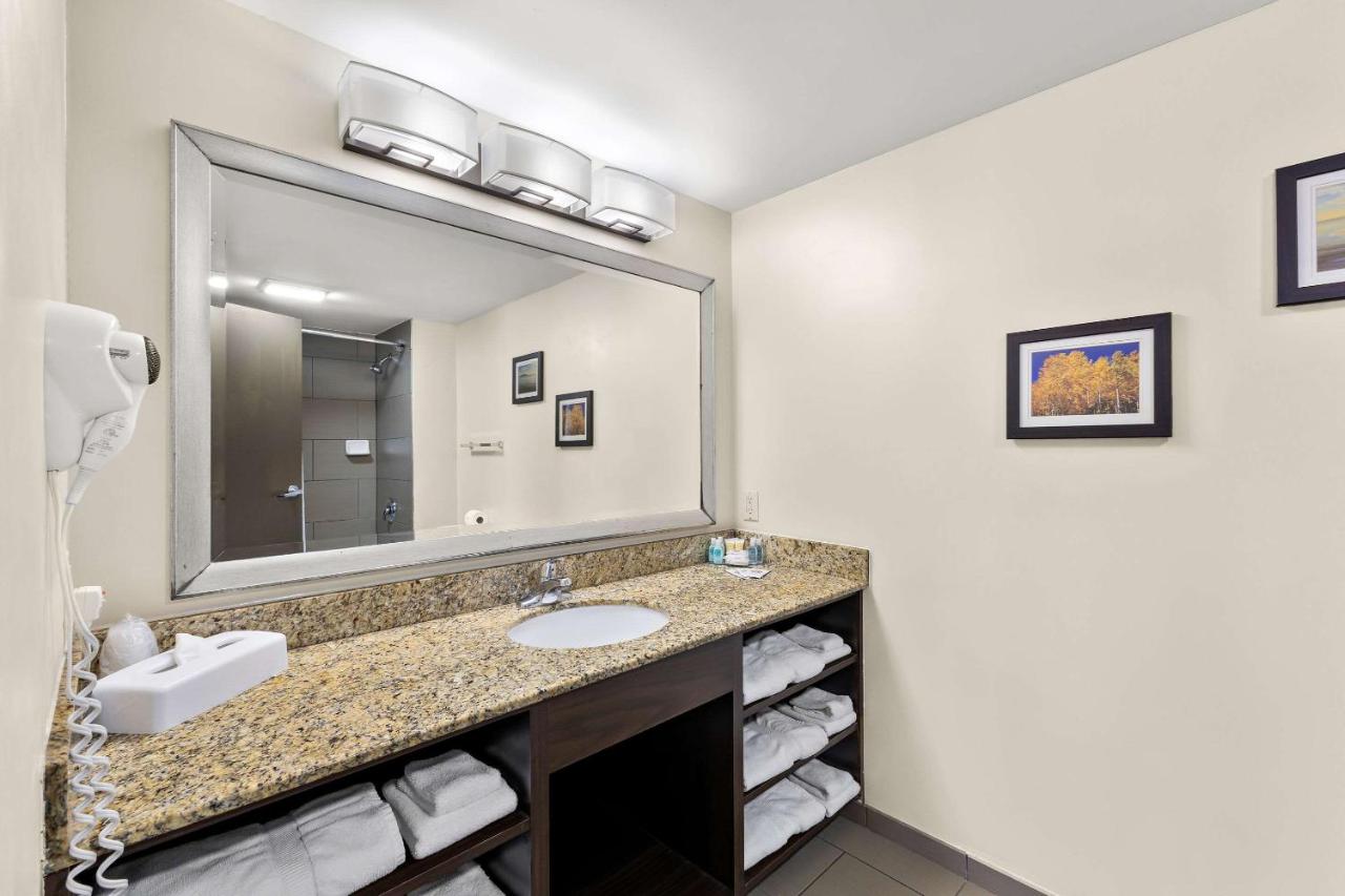 Queen Suite with Two Queen Beds and Sofa Bed - Non-Smoking at Comfort Inn Layton - Salt Lake City