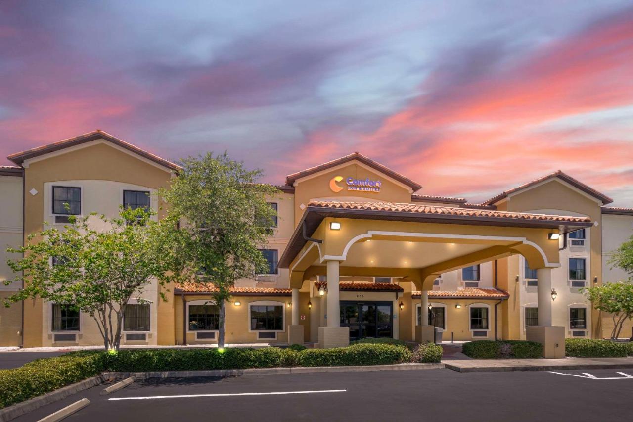 | Comfort Inn & Suites Northeast - Gateway