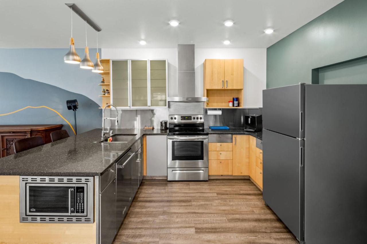 Executive One Bedroom Family Suite at The Silverbow Inn