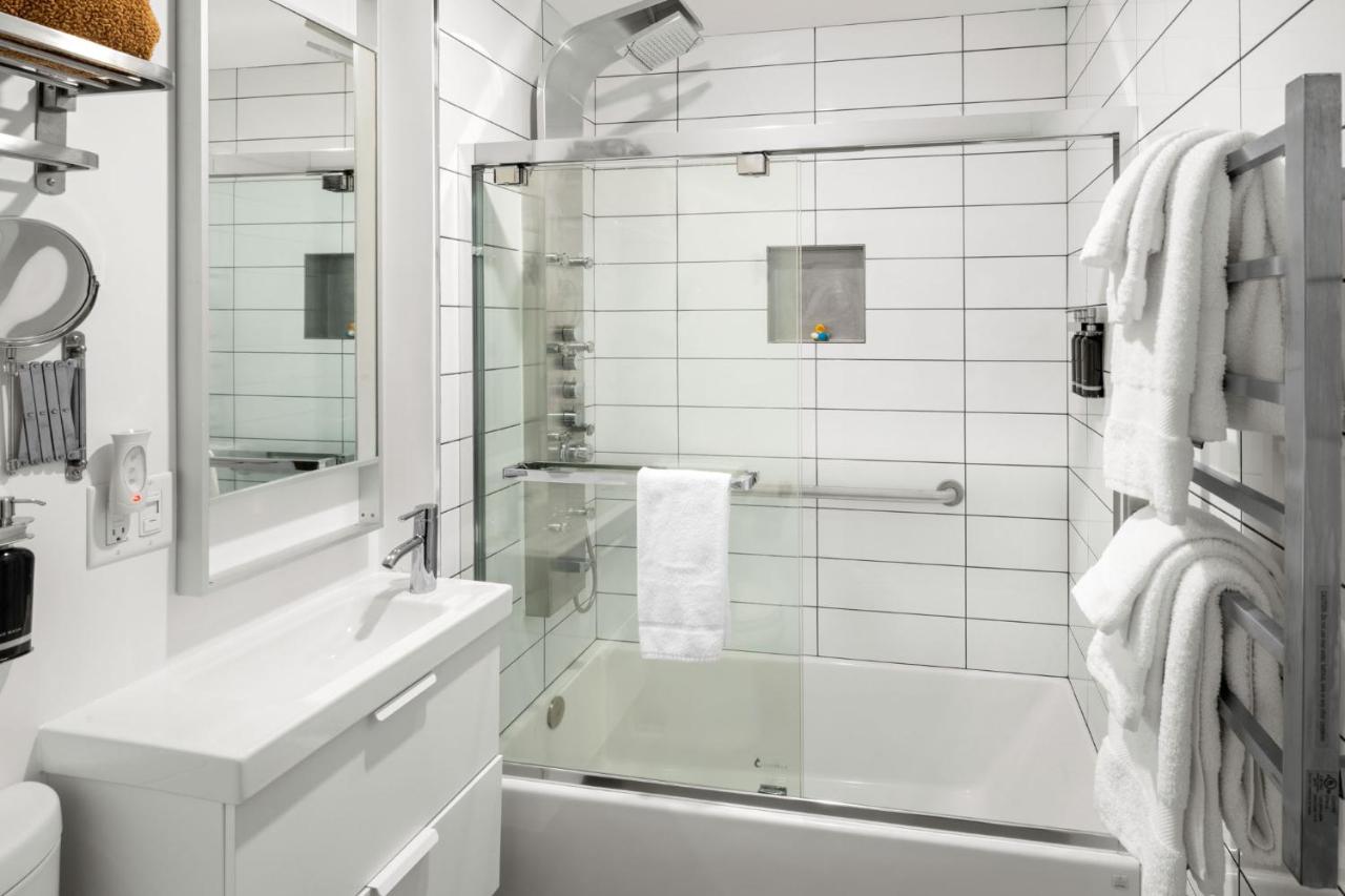 Executive One Bedroom Family Suite at The Silverbow Inn