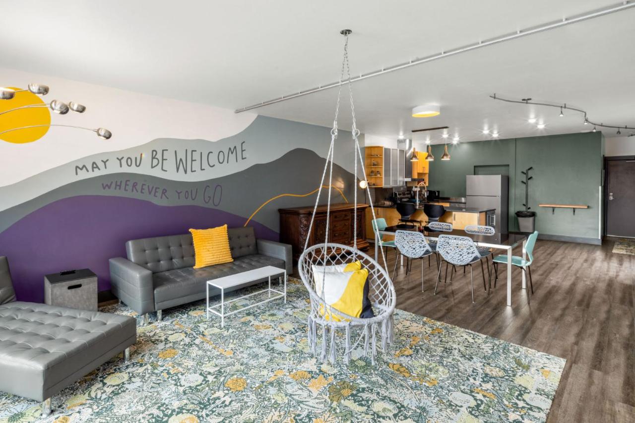 Executive One Bedroom Family Suite at The Silverbow Inn