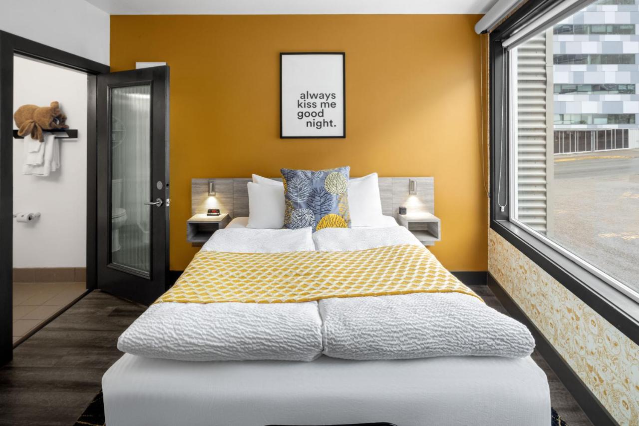 Superior Queen Room at The Silverbow Inn