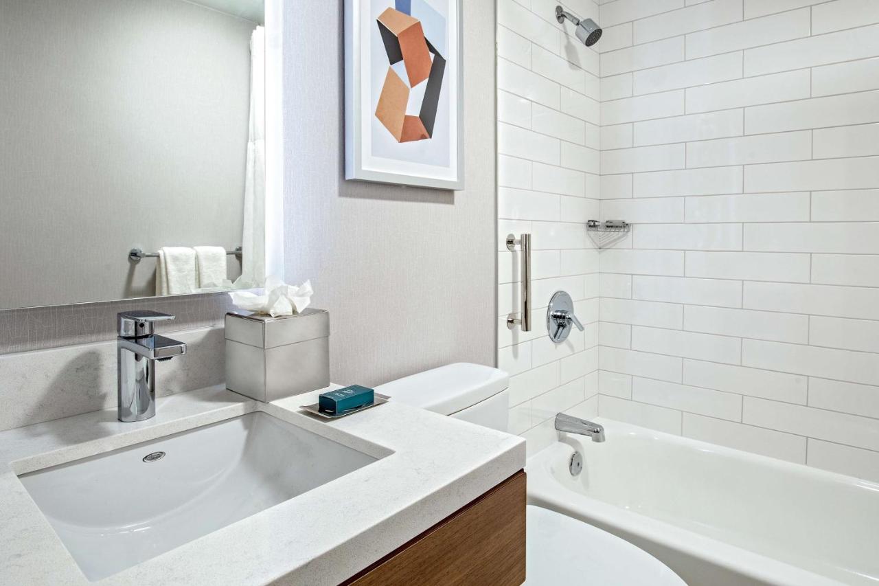 | DoubleTree by Hilton Boston/Westborough