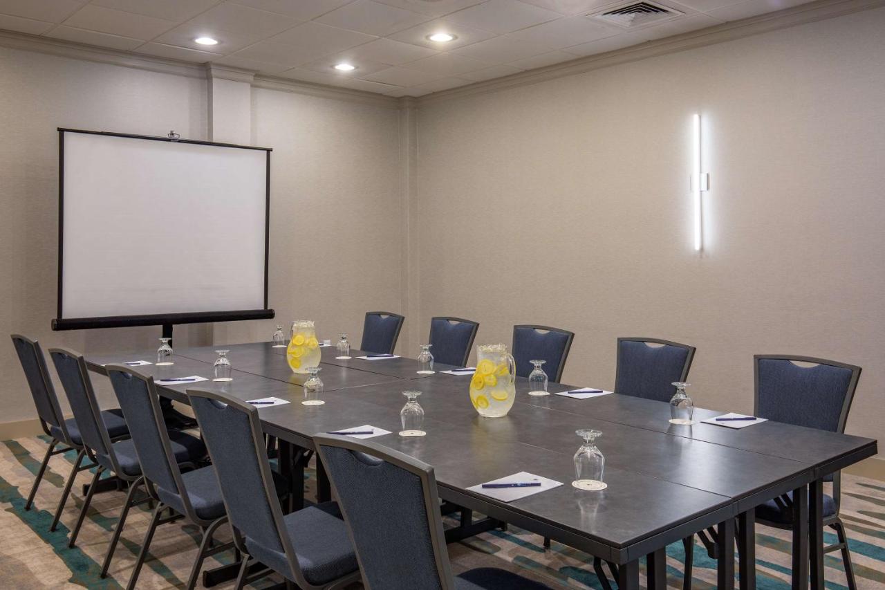 | DoubleTree by Hilton Boston/Westborough