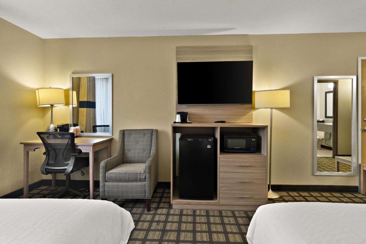  | Rodeway Inn Bloomington - Normal near I-55 and University