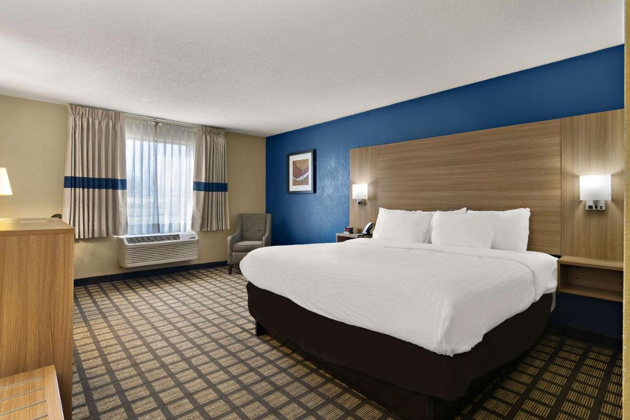  | Rodeway Inn Bloomington - Normal near I-55 and University