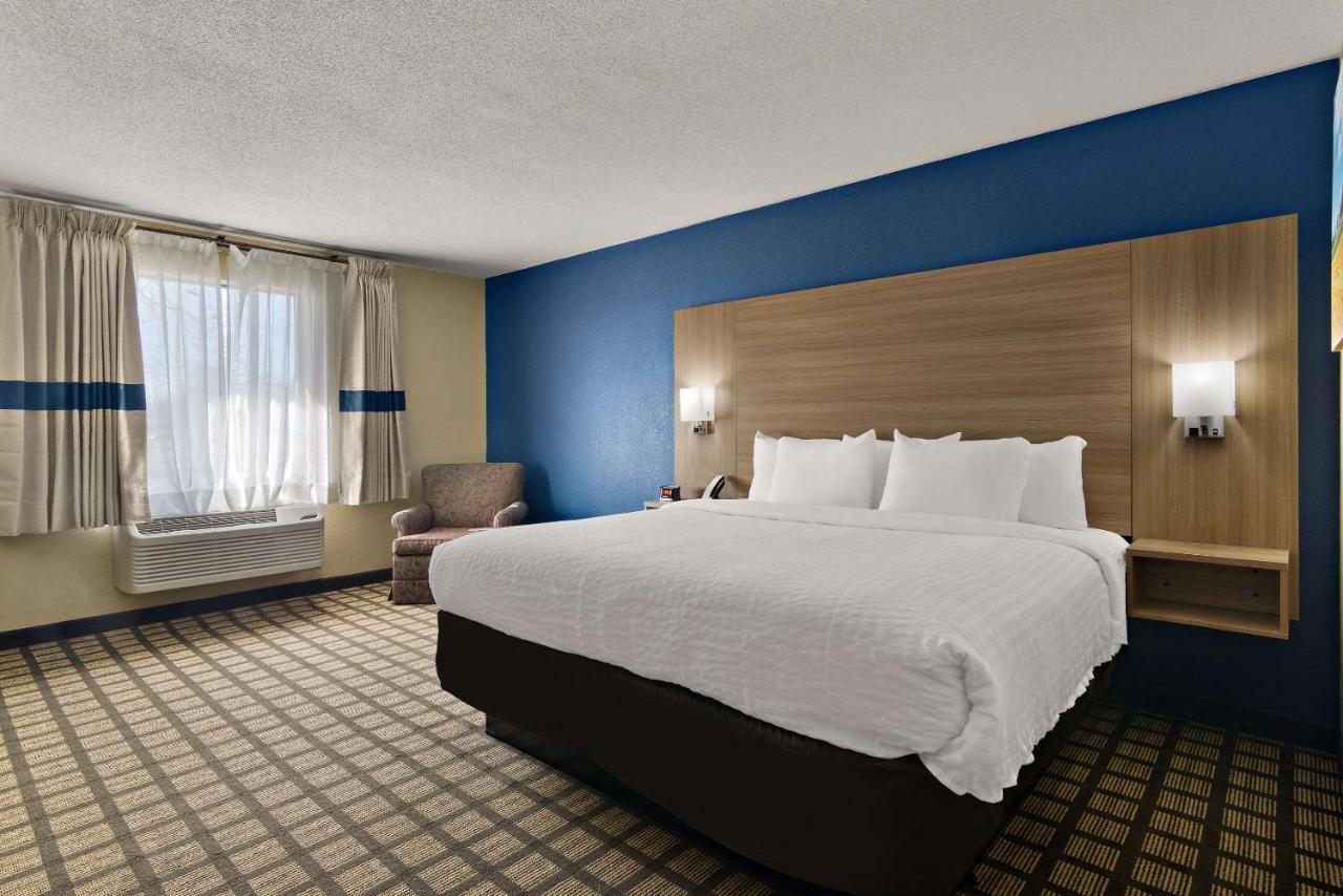  | Rodeway Inn Bloomington - Normal near I-55 and University