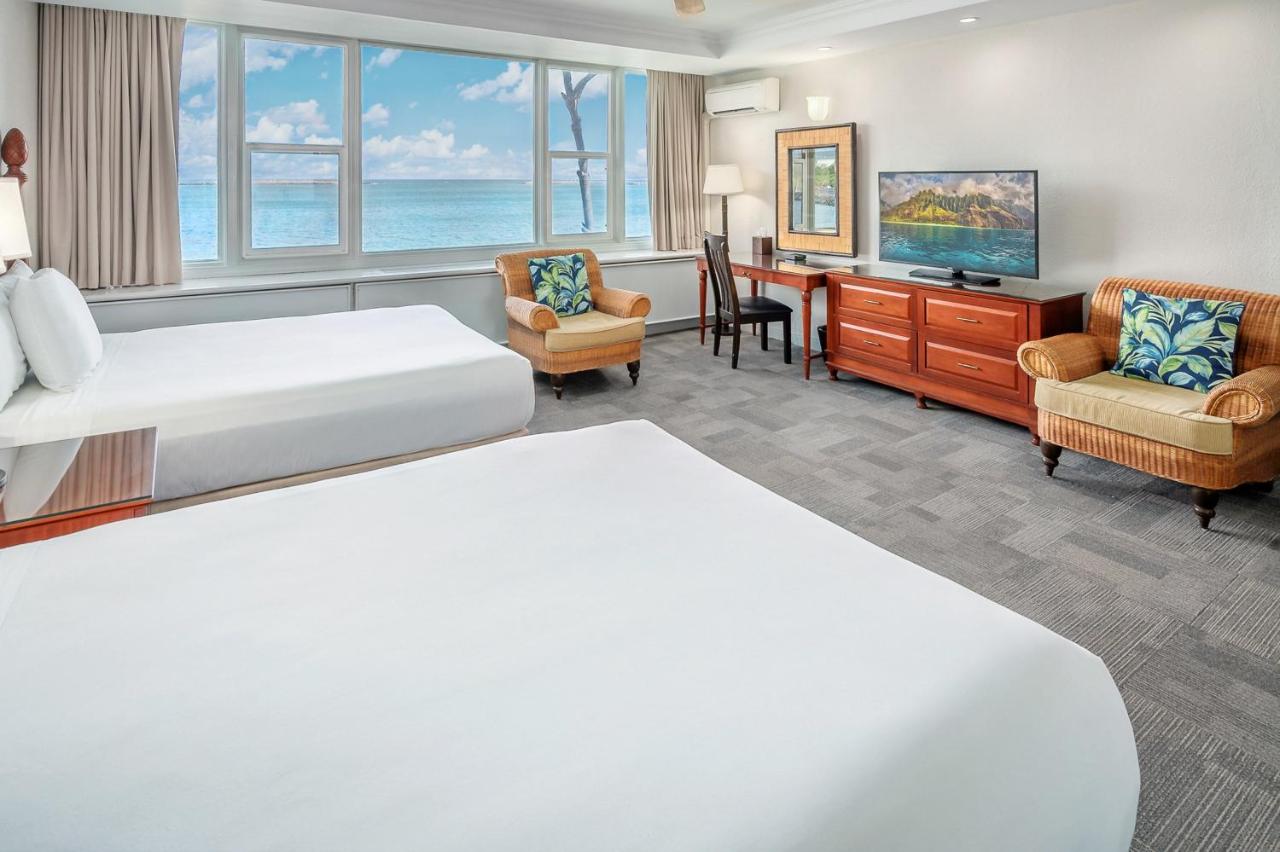 | Maui Beach Hotel