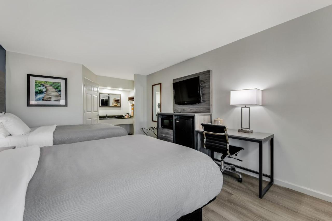 Double Room with Two Double Beds - Non-Smoking at Quality Inn Laurinburg