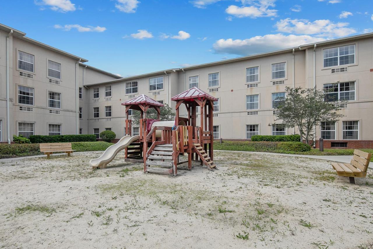 | The Landmark Inn