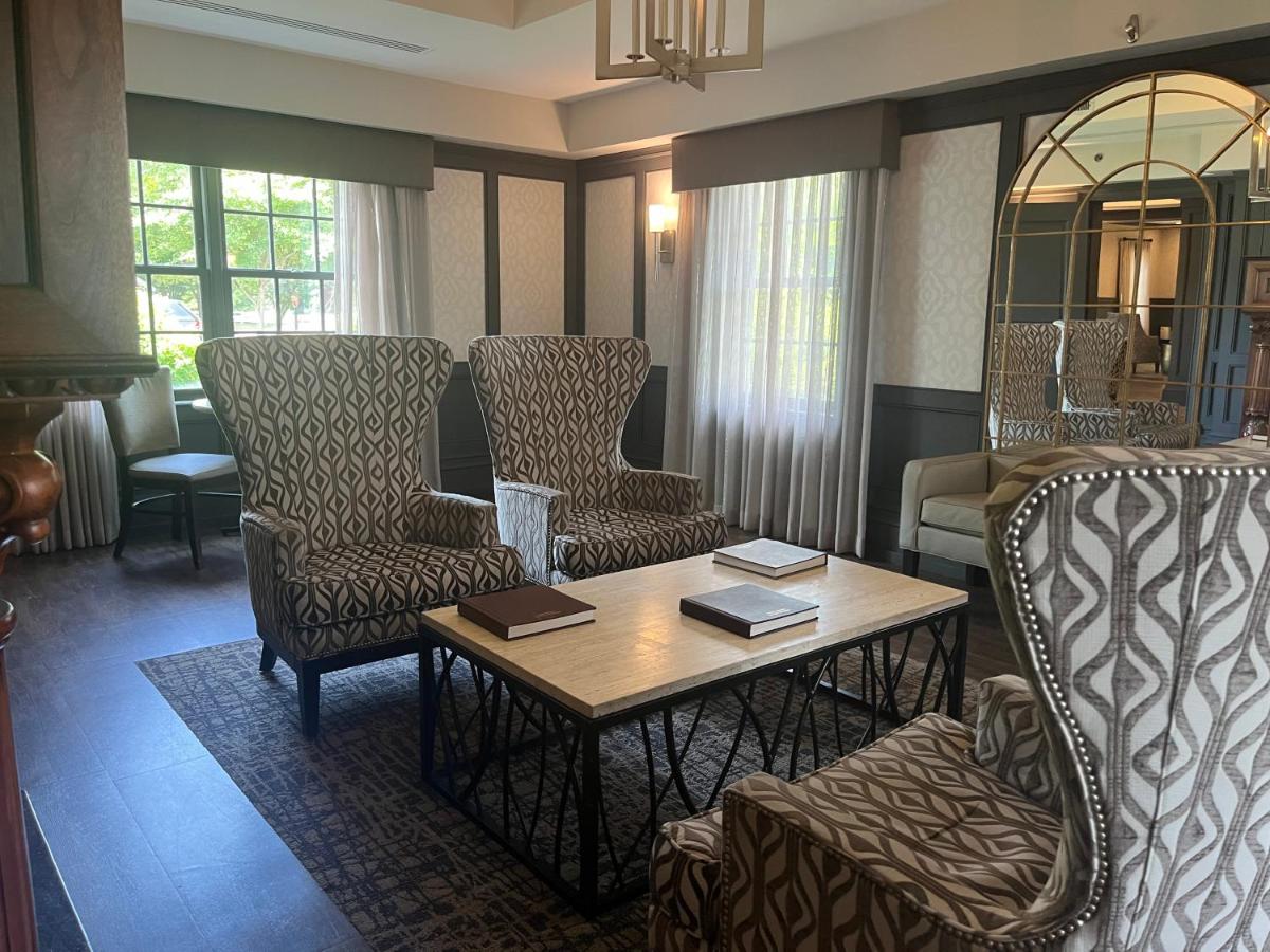 Normandy Farm Hotel and Conference Center