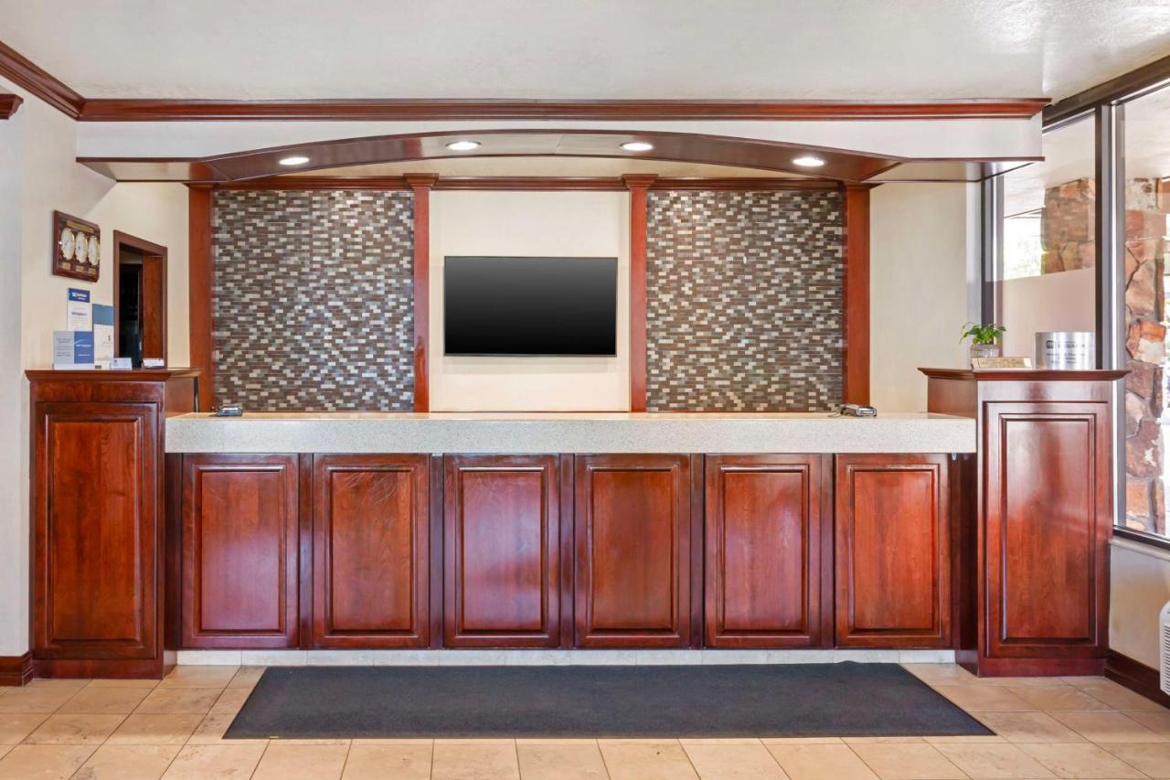  | Best Western Plus Weston Inn